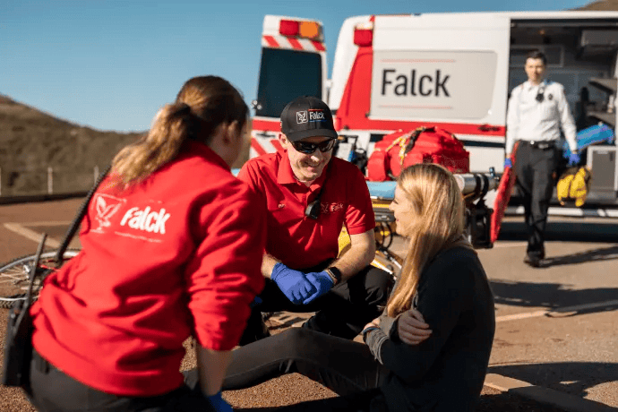 PRESSEMEDDELELSE: Falck fornyer stor ambulancekontrakt PRESSEMEDDELELSE: Falck fornyer stor ambulancekontrakt