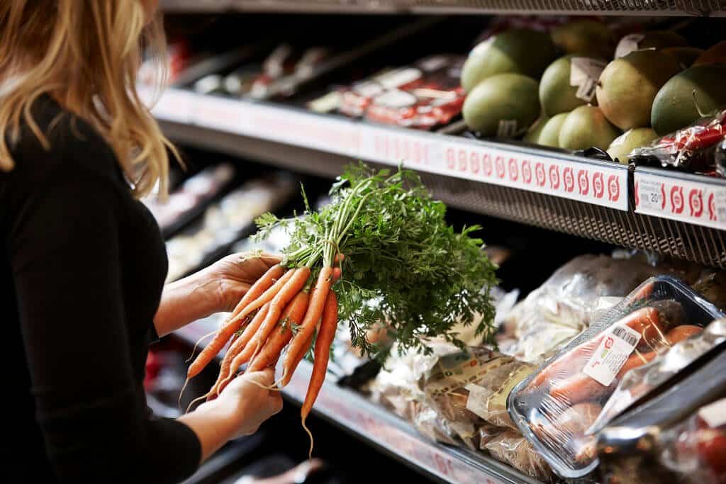 PRESSEMEDDELELSE Det oekologiske foedevaresalg saetter nye rekorder PRESSEMEDDELELSE: Det økologiske fødevaresalg sætter nye rekorder