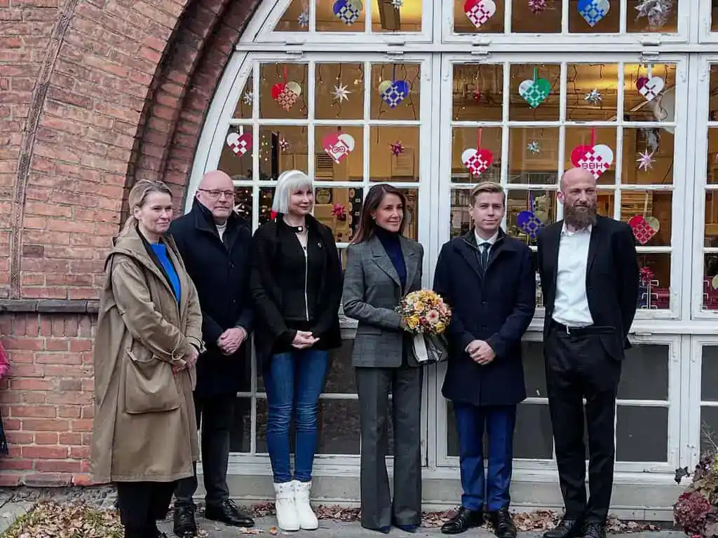 PRESSEMEDDELELSE Hendes Kongelige Hoejhed Prinsesse Marie aflagde et besoeg hos foreningen Stop Spild Af Mad i egenskab af protektor PRESSEMEDDELELSE - Hendes Kongelige Højhed Prinsesse Marie aflagde et besøg hos foreningen Stop Spild Af Mad i egenskab af protektor